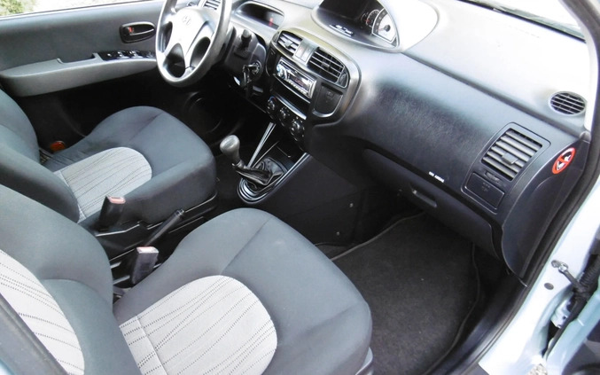 Hyundai Matrix cena 12900 przebieg: 262406, rok produkcji 2009 z Brzozów małe 781